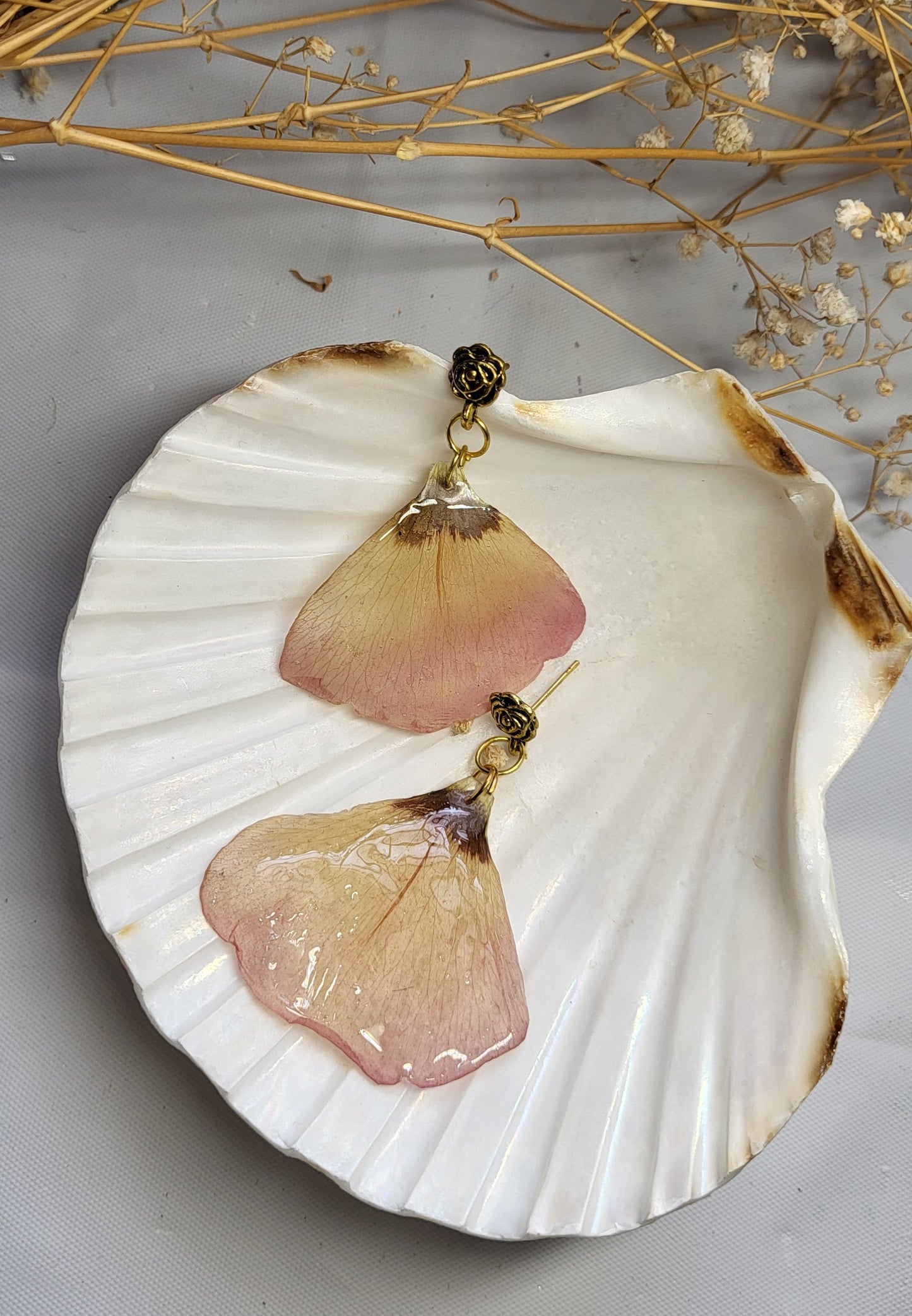 Rosé Drift Earrings