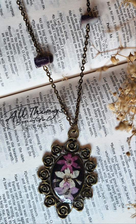 Noctella Pendant