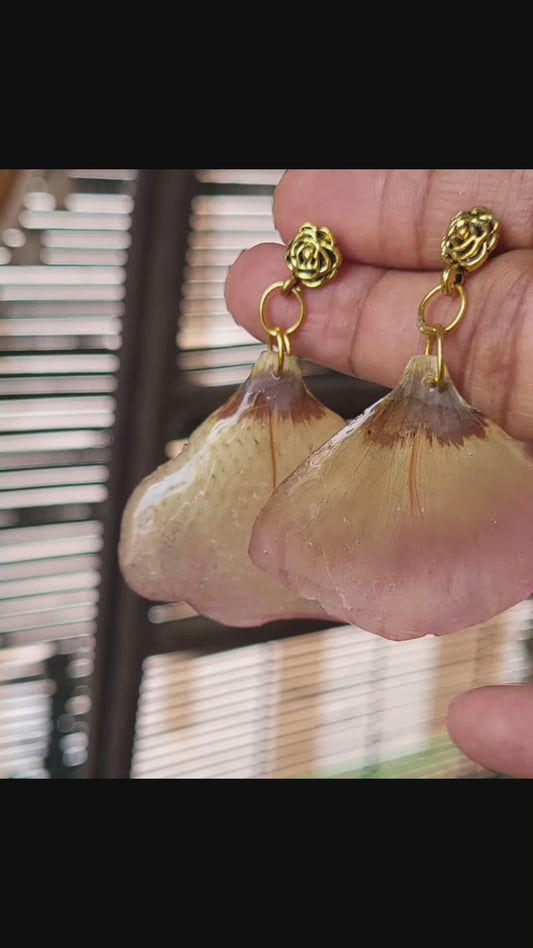 Rosé Drift Earrings